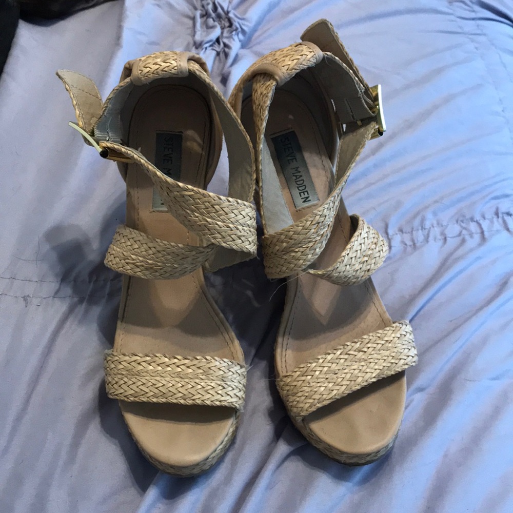 Steve Madden Haywire wedge sandal